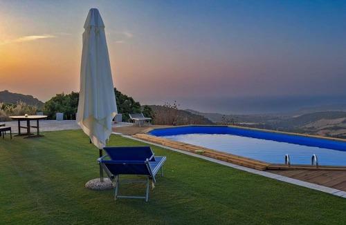Tergu Villa | ELEGANT MINNI VILLA WITH PRIVATE POOL, 5 MINUTES FROM THE SEA
