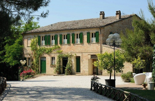 Rupoli House | Estate between sea and mountains near Fano