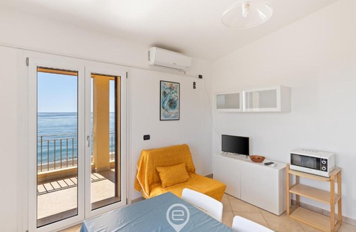 Torre di Bari Apartment | Estay - Is Feminas 43 - Holiday on the Beach