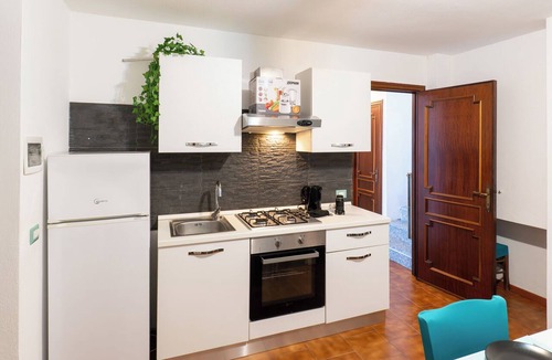 Siniscola House | Exclusive Seaside Villa in La Caletta – Sleeps 15 with Private Pool