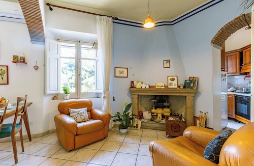 Baunei Bed & Breakfast | Explorer's room, cozy B&B Art Studio with watercolor lessos