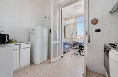 Province of Cagliari Apartment | Family Comfort Apartment Luna with Balcony, Wi-Fi and Air Conditioning