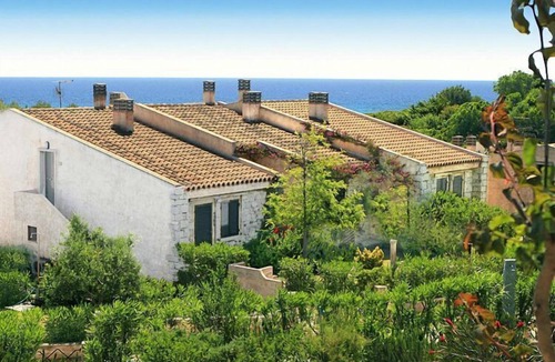 Sant'Elmo Apartment | Flat in Castiadas Costa Rei with balcony, terrace or garden