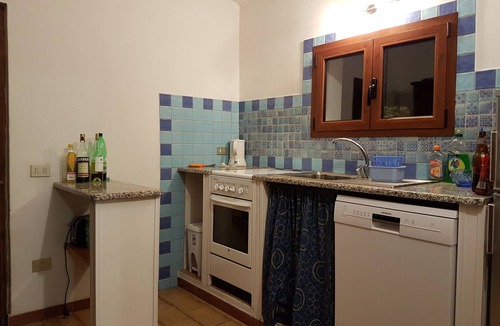 San Giovanni House | Gemütliches Ferienhaus mit Garten am Meer