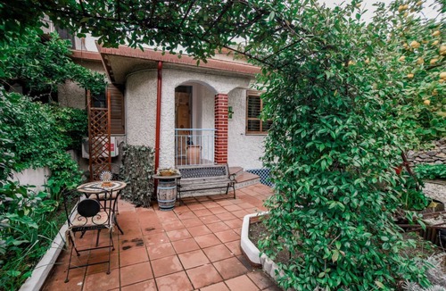 Oliena Apartment | Giardino dei Limoni Rooms 2
