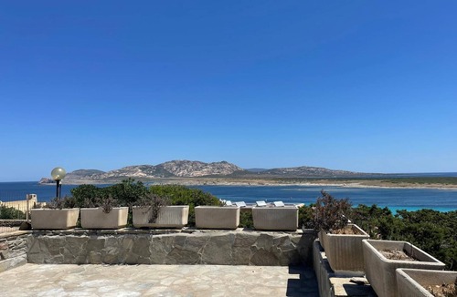 La Pelosa Apartment | GinaHouse: Vacation in Stintino near Pelosa Beach with free parking