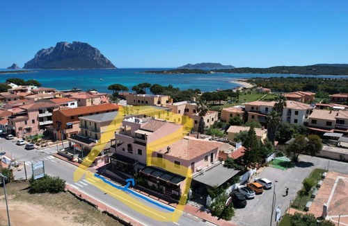 Porto San Paolo Hotel | Guesthouse La Locanda - Comfy Rooms & Local Food