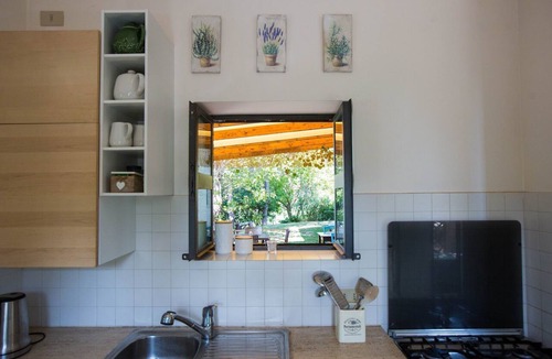Ostra House | Haus der Musik 270m Veranda, Garten und Pool by Interhome