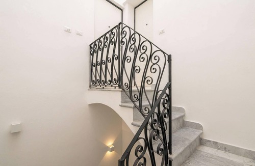 Marina District Apartment | Heritage Harbor Loft | 90m from Waterfront
