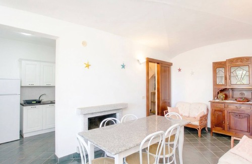 San Teodoro City Centre Villa | HH San Teodoro, 4-Bedroom Ocean View