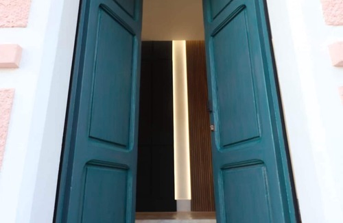 Olbia City Centre Condo | Hidden GEM- luxurious holiday STUDIO Garibaldi-for couples