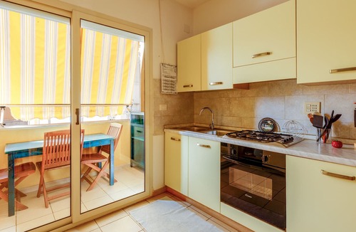Bosa Marina Apartment | Holiday Apartment Casa Pierola with Balcony, A/C & Wi-Fi