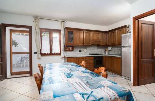 Siniscola Apartment | Holiday Apartment "Comfortable and Cool Basement" with Private Terrace, Garden and Wi-Fi