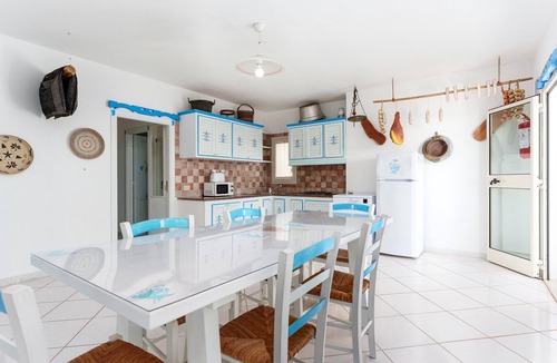 Orosei Apartment | Holiday Apartment 'mamuthones' with Sea View, Wi-Fi, Terrace & Shared Pool