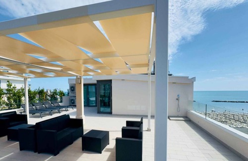 Pesaro Apartment | Holiday apartment with air conditioning, internet and balcony with sea view