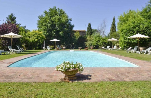 San Pietro a Cegliolo Apartment | Holiday apartment with outdoor pool and WiFi