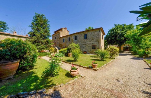 San Pietro a Cegliolo Apartment | Holiday apartment with outdoor pool and WiFi