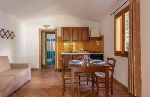 Tanaunella Apartment | Holiday apartment with outdoor pool and Wi-Fi