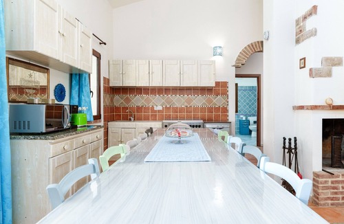 Onifai Apartment | Holiday Apartment with Spacious Outside Area; Parking Available