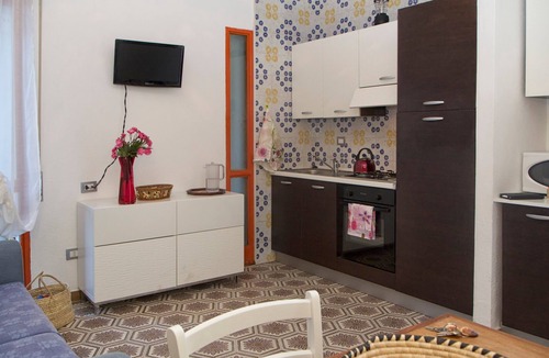 Stintino House | Holiday Home 'Cala Lupo' with Private Terrace, Private Garden and Air Conditioning