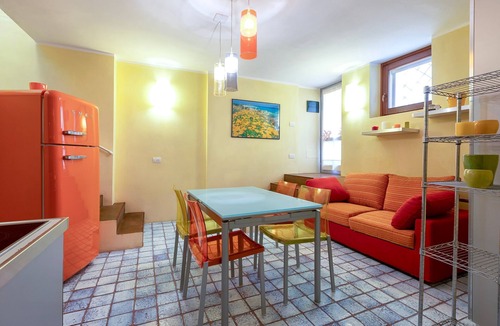 La Pelosa House | Holiday Home 'Casa Marina' with Sea View, Private Beach Access, and Air Conditioning