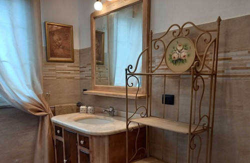Domusnovas House | Holiday Home "Casa Romantica da Sonsier" with Mountain View, Private Terrace & A/C