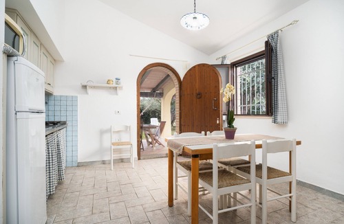 Orosei House | Holiday Home 'Casa Su Barone' with Private Terrace, Private Garden and Air Conditioning