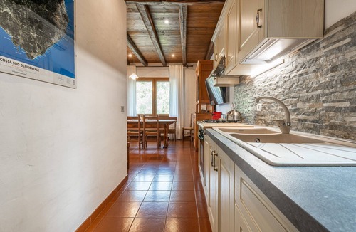 Teulada House | Holiday Home 'Casa Suestellas' with Garden & Wi-Fi