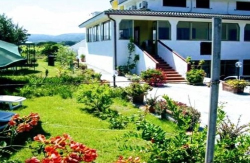 Eden Beach Villa | Holiday Home in Sorso 100 meters from the sea