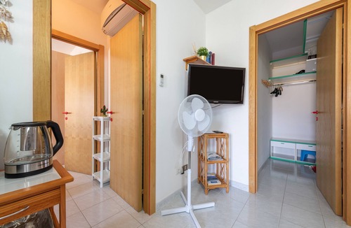 Villasimius House | Holiday Home 'L'Acquario' with Mountain View, Terrace & A/C
