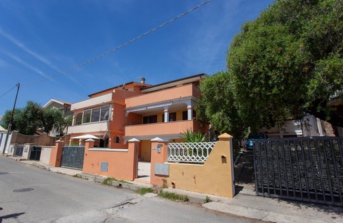 Siniscola House | Holiday Home 'La Caletta Casa per Vacanze' with Sea View & Terrace