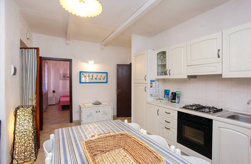 Luddui House | Holiday Home "mirtagru Casa dell'Olivastro" with Private Terrace and Wi-Fi