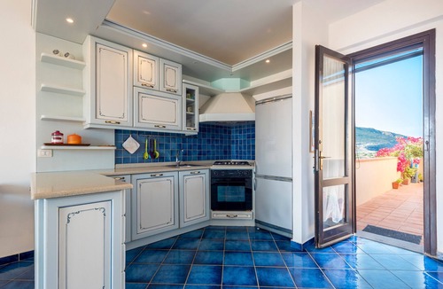 La Pelosa House | Holiday Home "Pergola 714" Steps from the Beach with Sea View and Balcony
