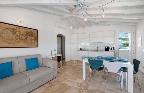 Budoni House | Holiday Home 'R House Puntocasabudoni Budoni Cove' with Private Terrace, Wi-Fi & AC