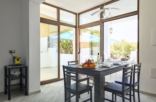 Torre di Bari House | Holiday Home "Ri - Ale" with Private Terrace, Private Parking & Wi-Fi