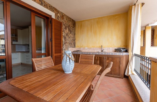 Villasimius House | Holiday Home 'Sami' with Shared Pool, Wi-Fi & Air Conditioning