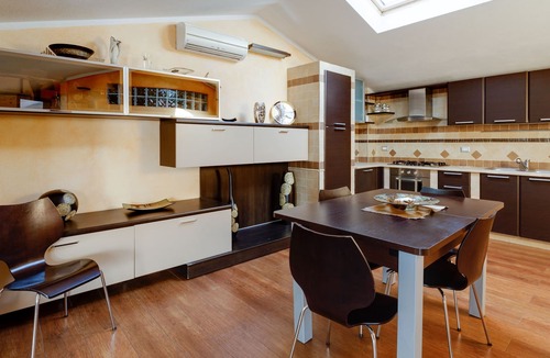 Torre Grande House | Holiday Home "Stella Maris 2" with Terrace & A/C