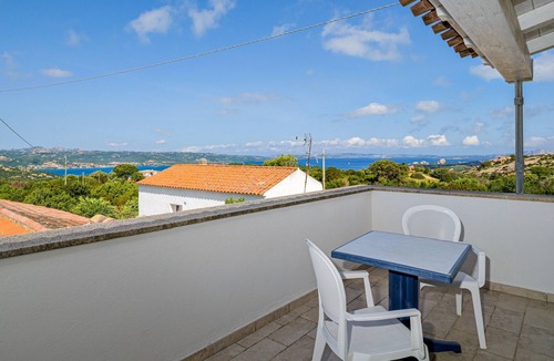 Baja Sardinia House | Holiday Home 'Villa Fortuna Con Vista Mare' with Sea View, Wi-Fi and Air Conditioning