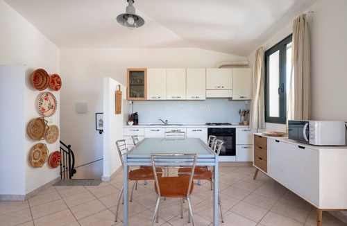 Torre di Bari House | Holiday Home 'Villa De La Torré Di Bari Sardo' with Sea View, Private Terrace and Air Conditioning