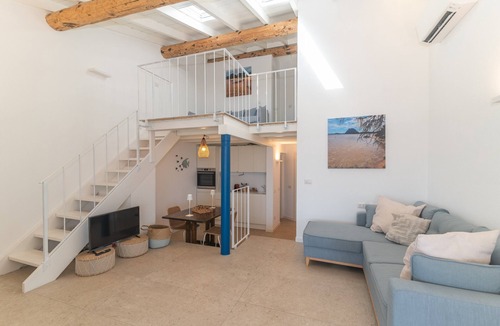 Costa Corallina House | Holiday Home 'Villa Cactus, Costa Corallina' with Sea View, Wi-Fi, and Air Conditioning
