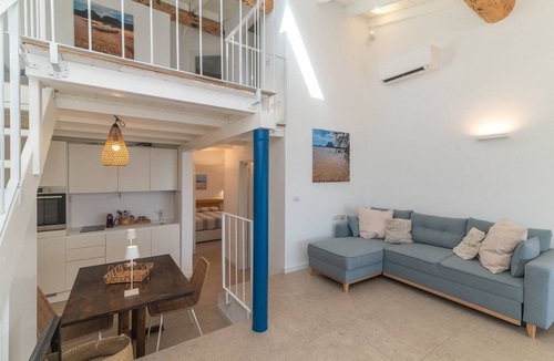 Costa Corallina House | Holiday Home 'Villa Cactus, Costa Corallina' with Sea View, Wi-Fi, and Air Conditioning