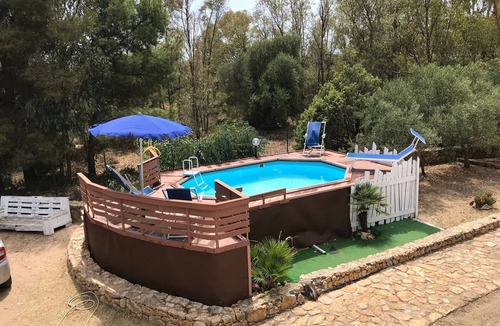 Orosei House | Holiday Home 'Villa Simona' with Mountain View, Private Pool and Wi-Fi