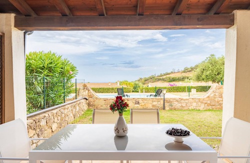 Tertenia House | Holiday Home 'Villetta Macondo' with Sea View, Wi-Fi and Air Conditioning