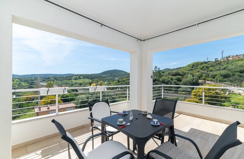 Budoni House | Holiday Home 'Virgi Sea View' with Sea View, Private Terrace and Air Conditioning