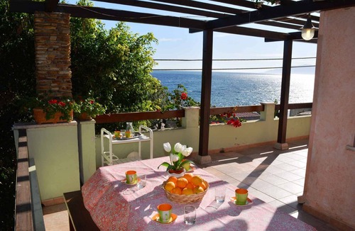 Cala Gonone House | Holiday home with air conditioning