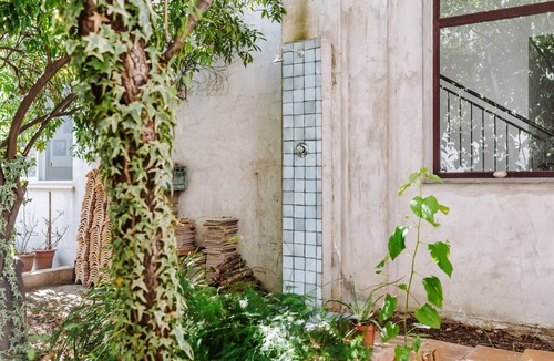 Sestu House | Holiday Home 'Zen' with Private Garden and Wi-Fi