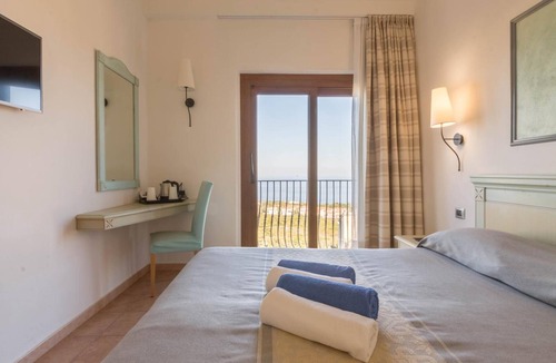 Cala Gonone Hotel | Hotel Brancamaria