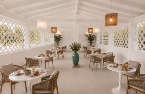 Sos Alinos Hotel | Hotel Cala d'Oro - Hotel a pochi minuti dal mare di Cala Liberotto