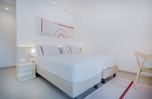 Torre di Bari Bed & Breakfast | Hotel Galanias deluxe room 2 beds