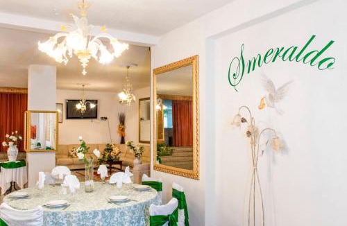 Trinita d'Agultu e Vignola House | Hotel Smeraldo AFFITTA CAMERE